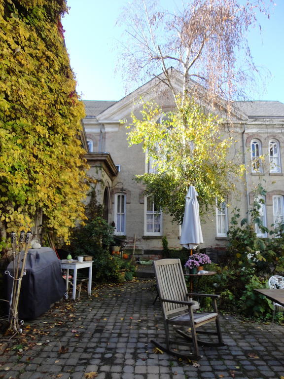 Church Des Artistes Kingston Ruang foto